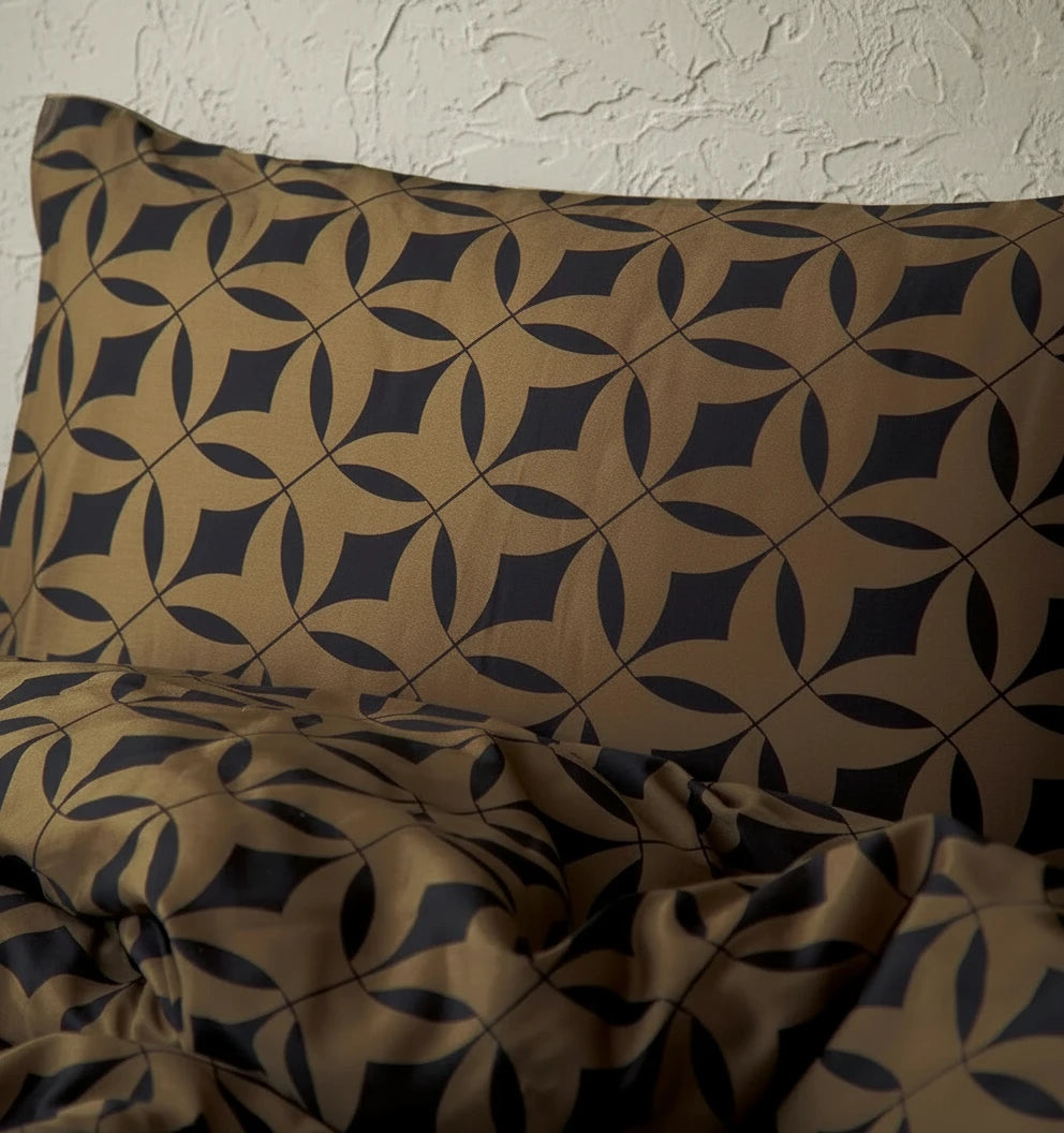 Mondo Gold Satin Bedding Set – Premium Cotton Satin Bed Linen